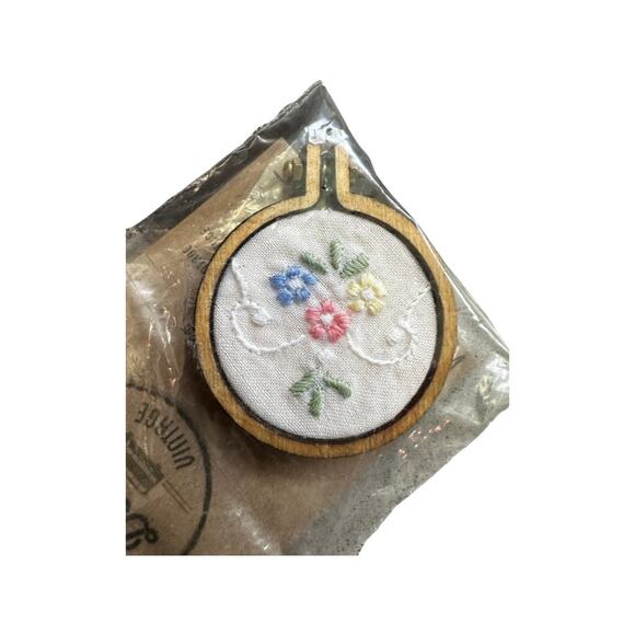 Medium Round Handmade Embroidered Loom Pendants from Vintage Handkerchiefs - Picture 2 of 6